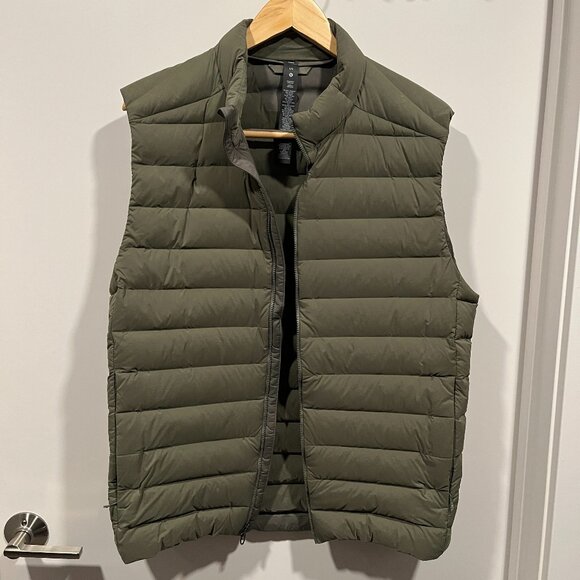 Lululemon Puffer Vest - Picture 1 of 8
